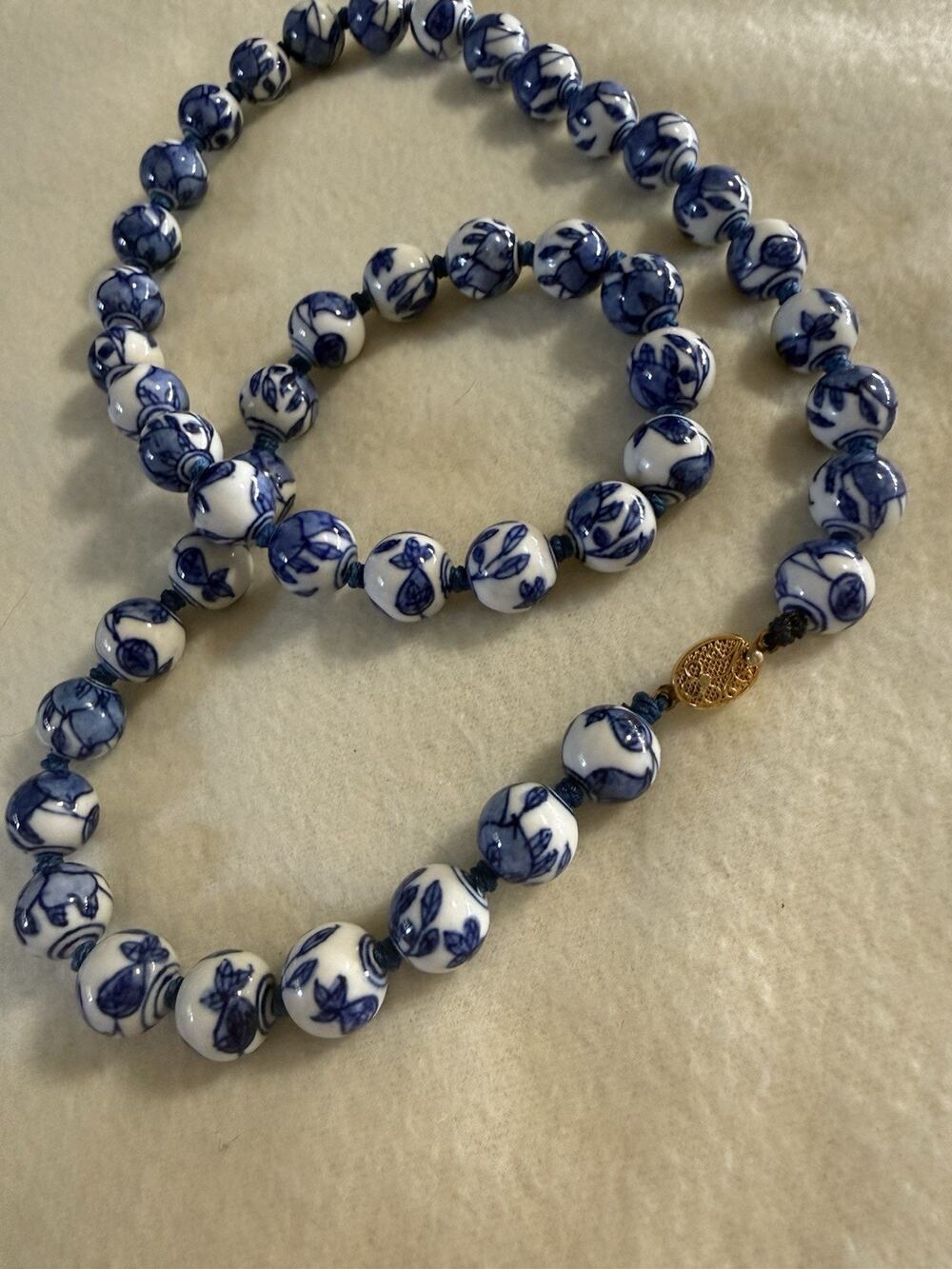 Vintage Hand Painted Chinese Porcelain Beaded 28" Necklace Fancy Clasp